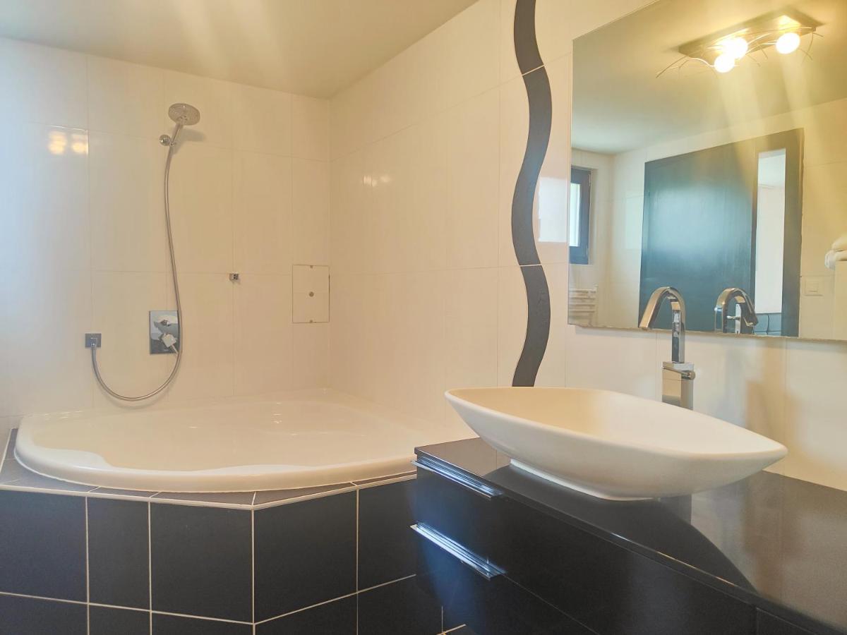 Ferienwohnung La Lapia Monthey Exterior foto