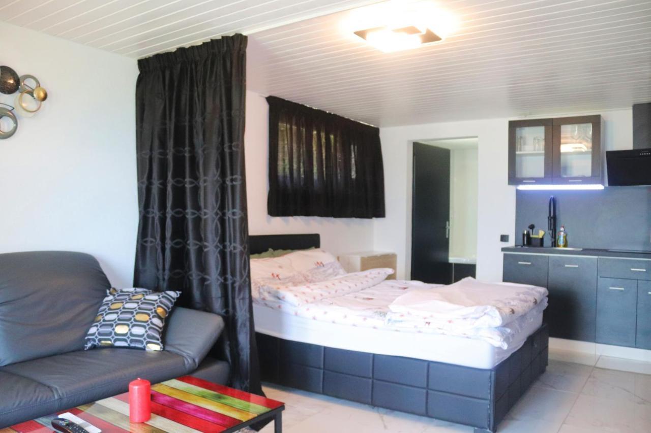 Ferienwohnung La Lapia Monthey Exterior foto