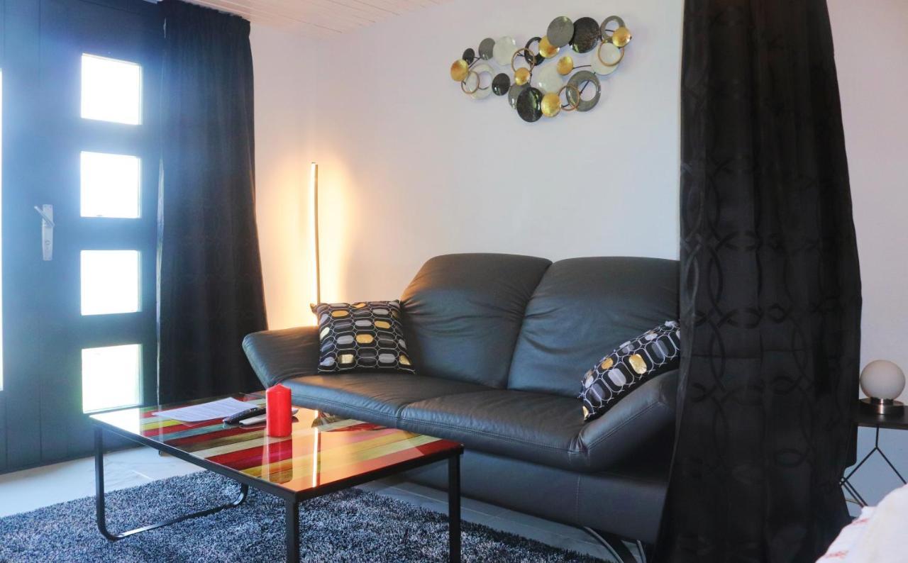 Ferienwohnung La Lapia Monthey Exterior foto