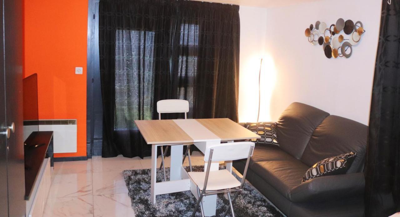 Ferienwohnung La Lapia Monthey Exterior foto